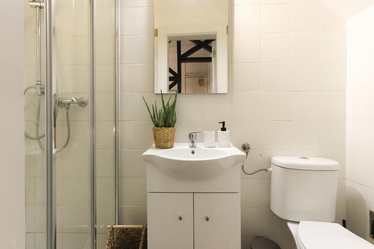 Golden Castle Studio By Homing Lisbona Esterno foto
