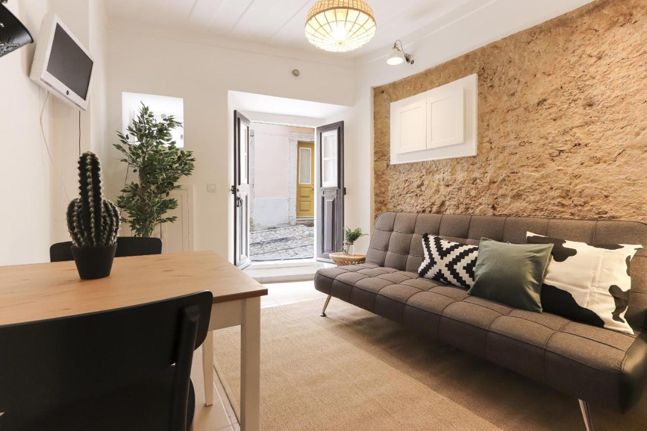 Golden Castle Studio By Homing Lisbona Esterno foto